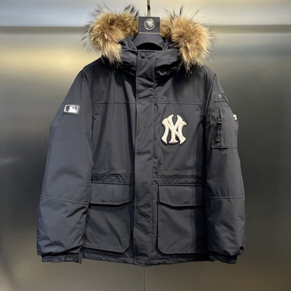 MLB Black Down Jacket - Picture 1 of 9